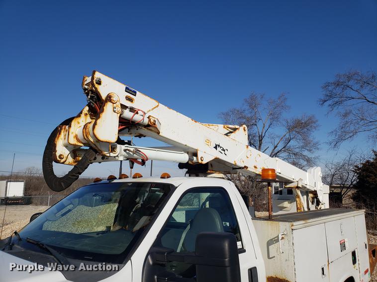 image for item EN9779 2008 Ford F550 Super Duty bucket truck