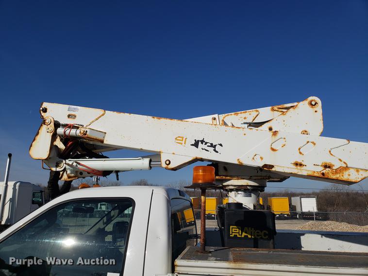 image for item EN9779 2008 Ford F550 Super Duty bucket truck
