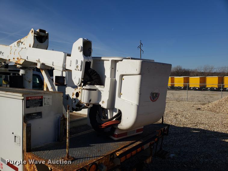image for item EN9779 2008 Ford F550 Super Duty bucket truck