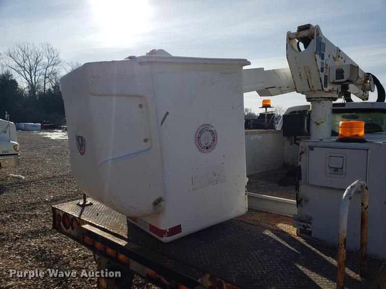 image for item EN9779 2008 Ford F550 Super Duty bucket truck