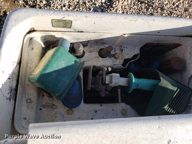 image for item EN9779 2008 Ford F550 Super Duty bucket truck