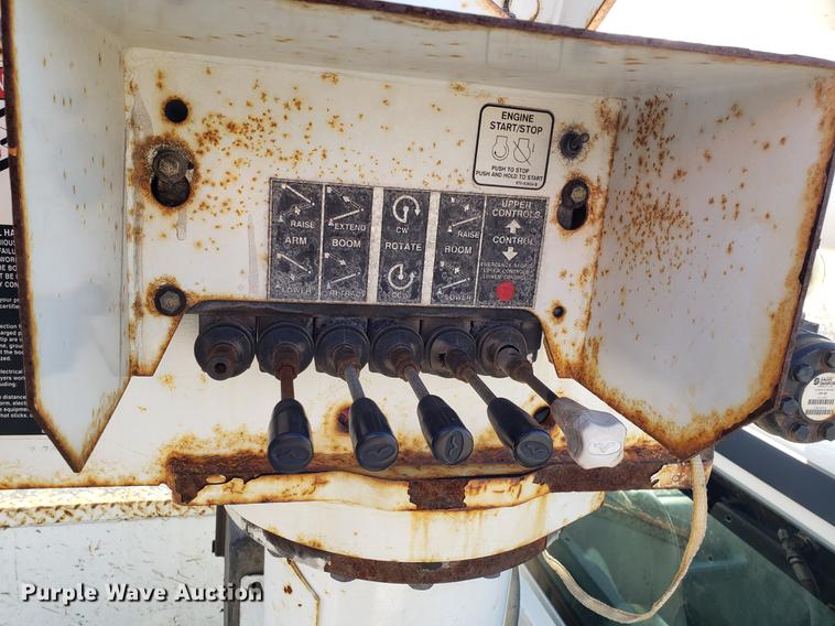 image for item EN9779 2008 Ford F550 Super Duty bucket truck