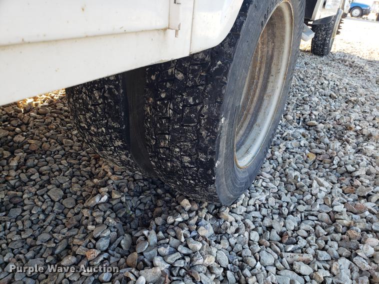 image for item EN9779 2008 Ford F550 Super Duty bucket truck