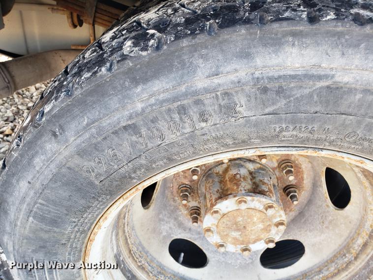 image for item EN9779 2008 Ford F550 Super Duty bucket truck