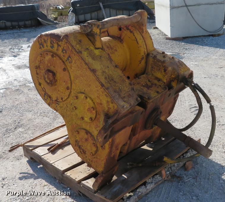 image for item EV9580 Hyster D7D winch