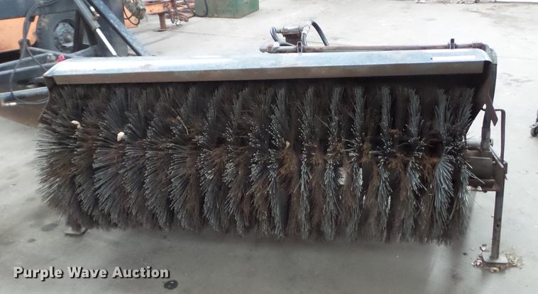 image for item EW9934 72"W skid steer broom