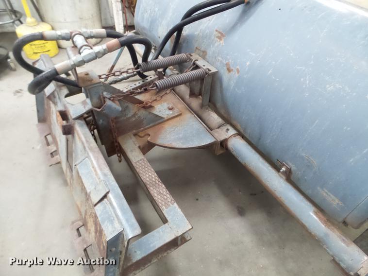 image for item EW9934 72"W skid steer broom