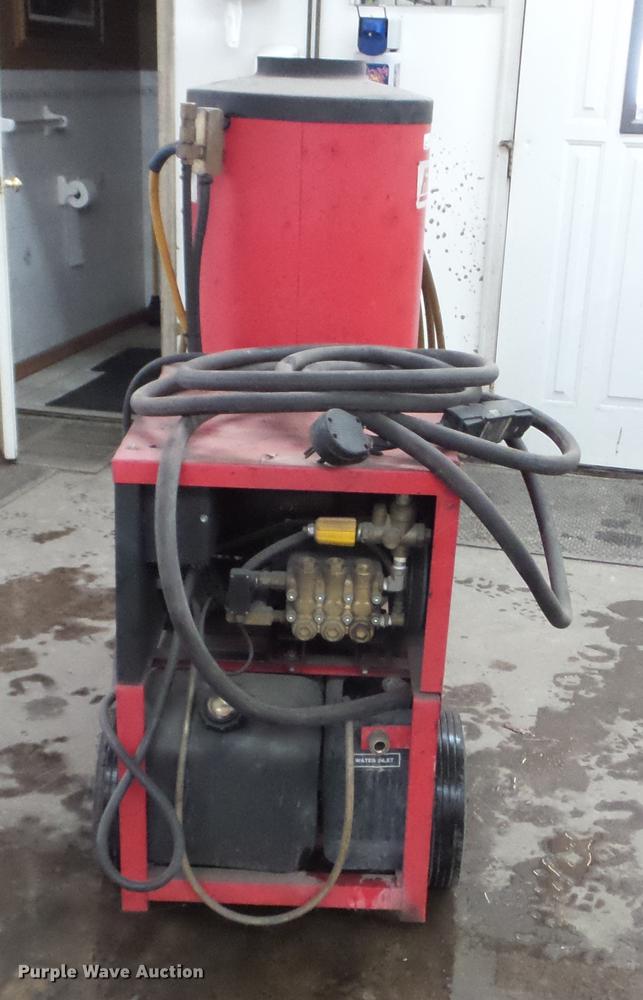 image for item EW9940 Hotsy 980B pressure washer