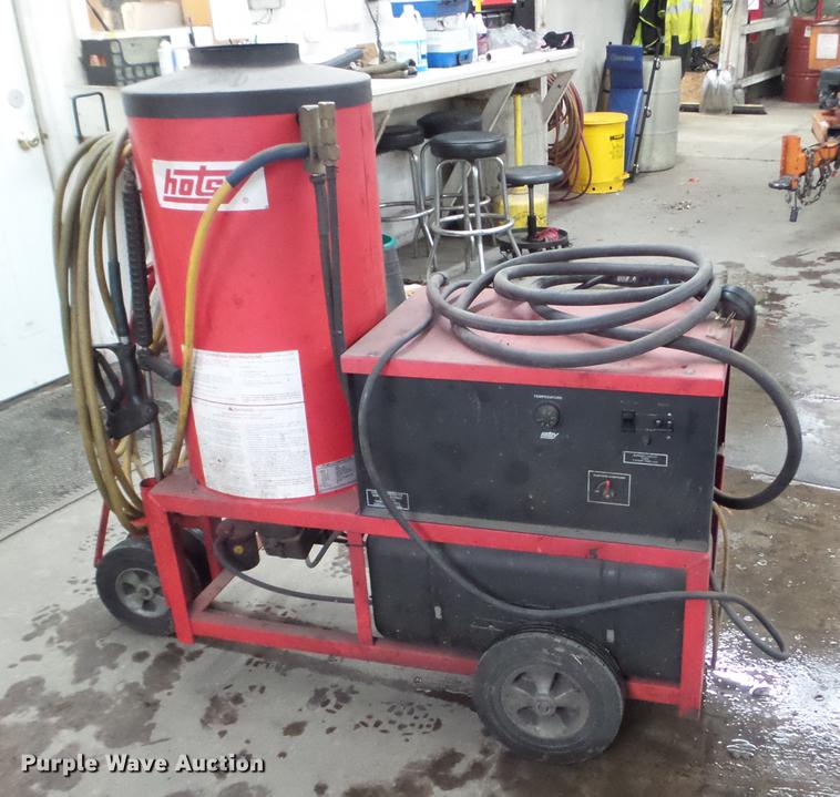 image for item EW9940 Hotsy 980B pressure washer