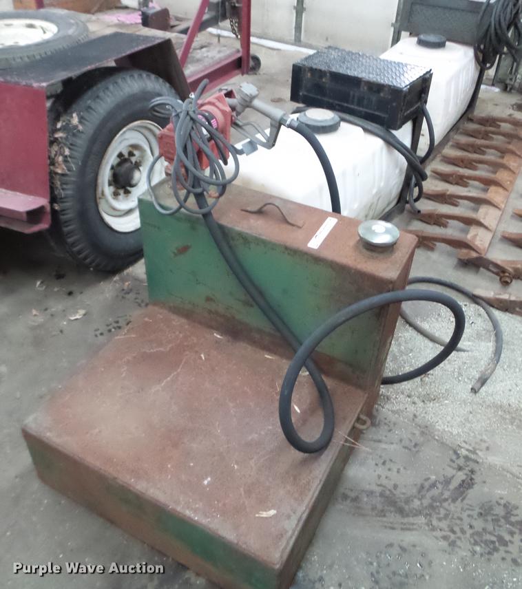 image for item EW9942 (3) tanks