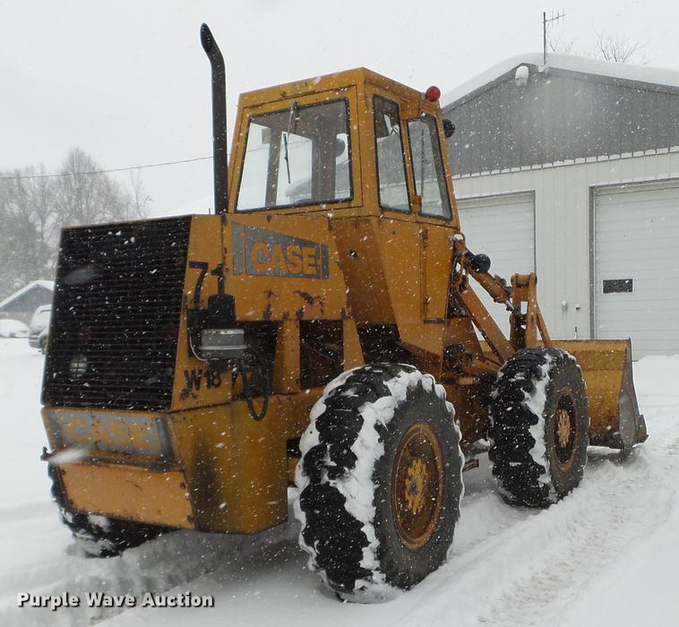 image for item EW9946 1971 Case W18 wheel loader