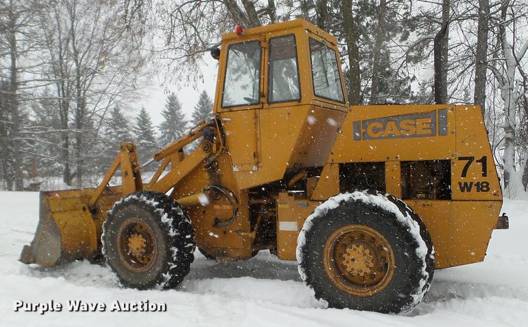 image for item EW9946 1971 Case W18 wheel loader