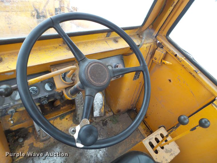 image for item EW9946 1971 Case W18 wheel loader