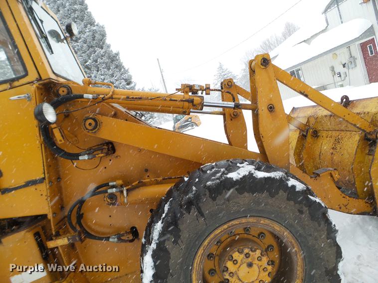 image for item EW9946 1971 Case W18 wheel loader