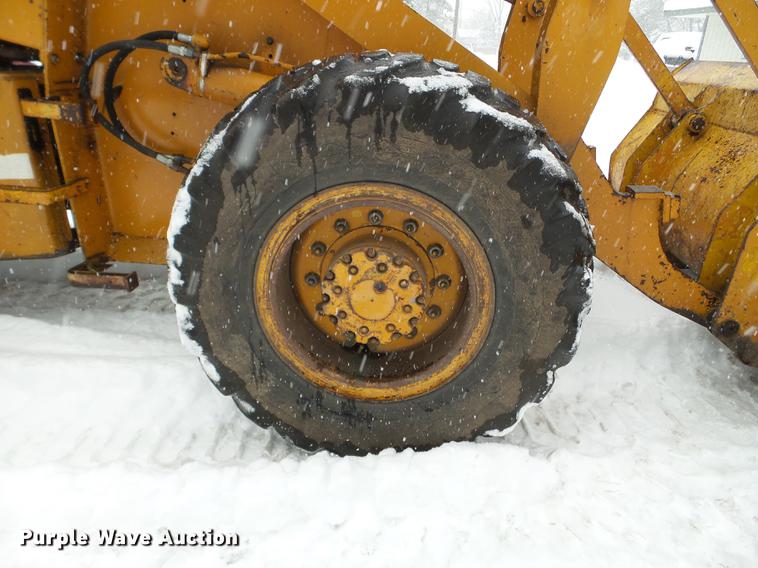 image for item EW9946 1971 Case W18 wheel loader