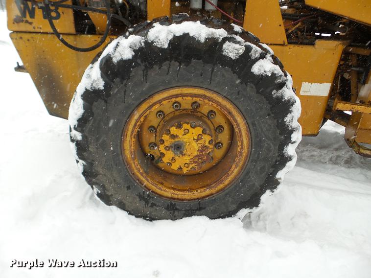 image for item EW9946 1971 Case W18 wheel loader