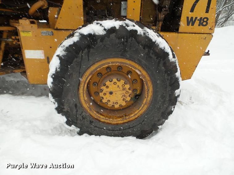 image for item EW9946 1971 Case W18 wheel loader