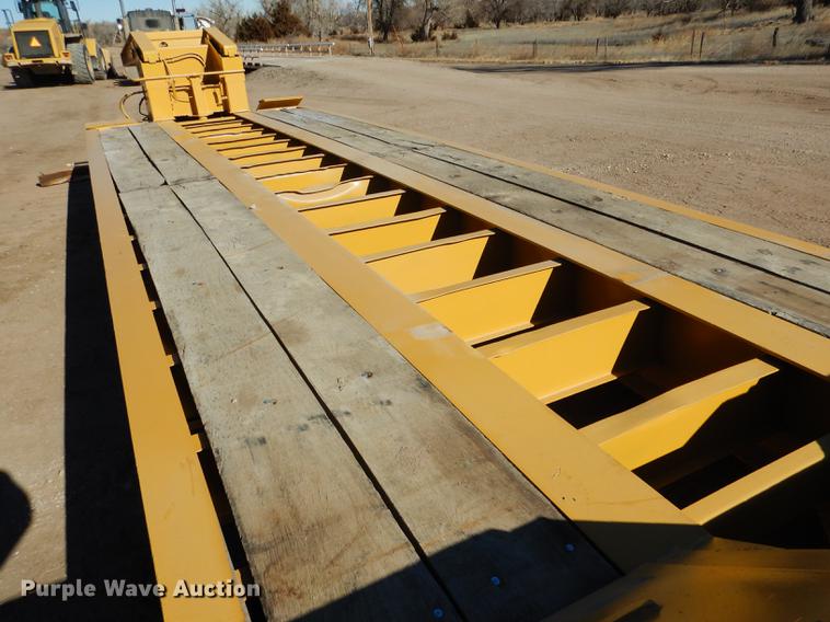 image for item FA9259 1994 Load King PHD 80/100-3 low boy equipment trailer