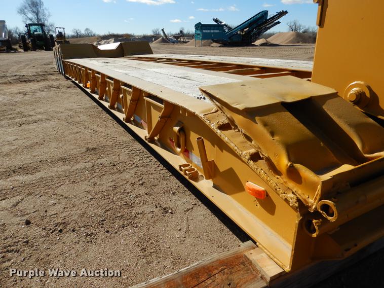 image for item FA9259 1994 Load King PHD 80/100-3 low boy equipment trailer