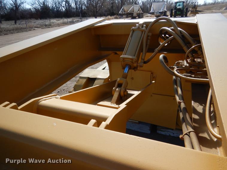 image for item FA9259 1994 Load King PHD 80/100-3 low boy equipment trailer