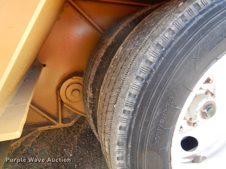 image for item FA9259 1994 Load King PHD 80/100-3 low boy equipment trailer