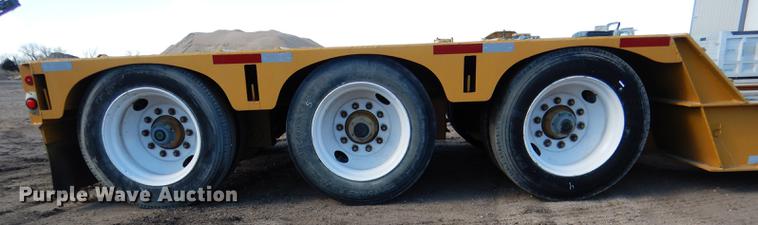 image for item FA9259 1994 Load King PHD 80/100-3 low boy equipment trailer