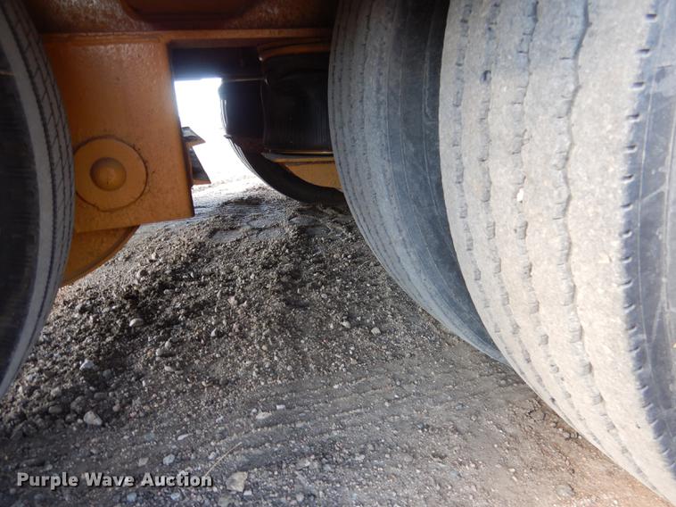 image for item FA9259 1994 Load King PHD 80/100-3 low boy equipment trailer