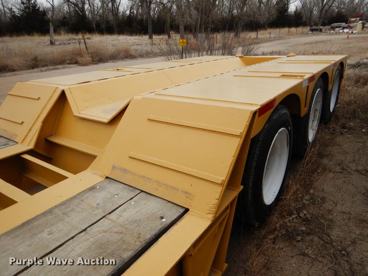 image for item FA9259 1994 Load King PHD 80/100-3 low boy equipment trailer