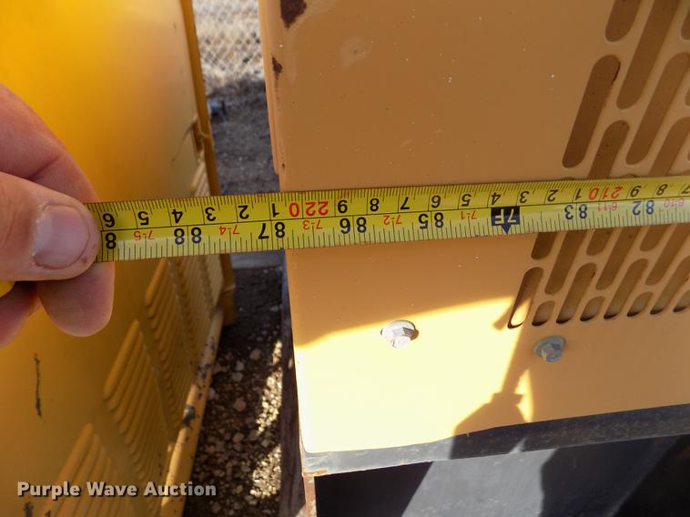 image for item FH9052 2007 Caterpillar C4.4 generator