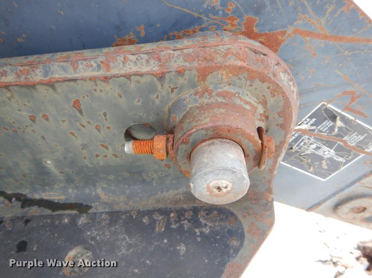 image for item FI9550 Bobcat 2560 skid steer breaker