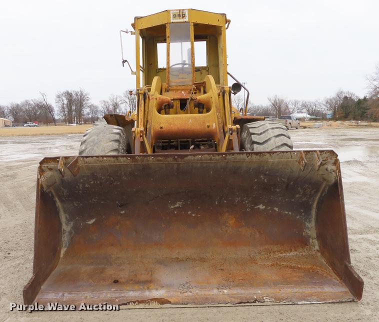 image for item L1493 1974 Caterpillar 950 wheel loader