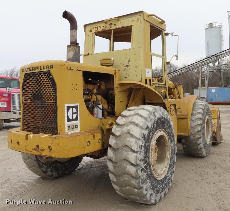 image for item L1493 1974 Caterpillar 950 wheel loader