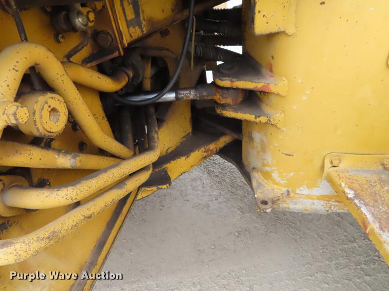 image for item L1493 1974 Caterpillar 950 wheel loader