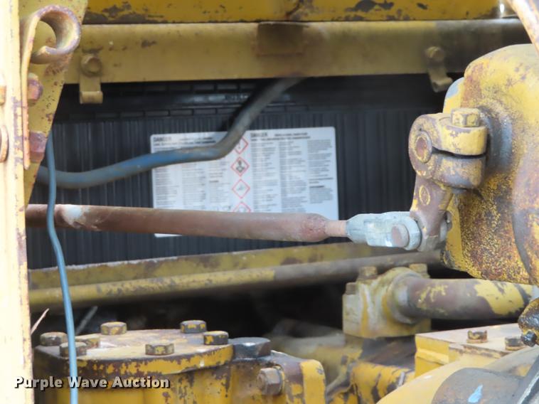 image for item L1493 1974 Caterpillar 950 wheel loader