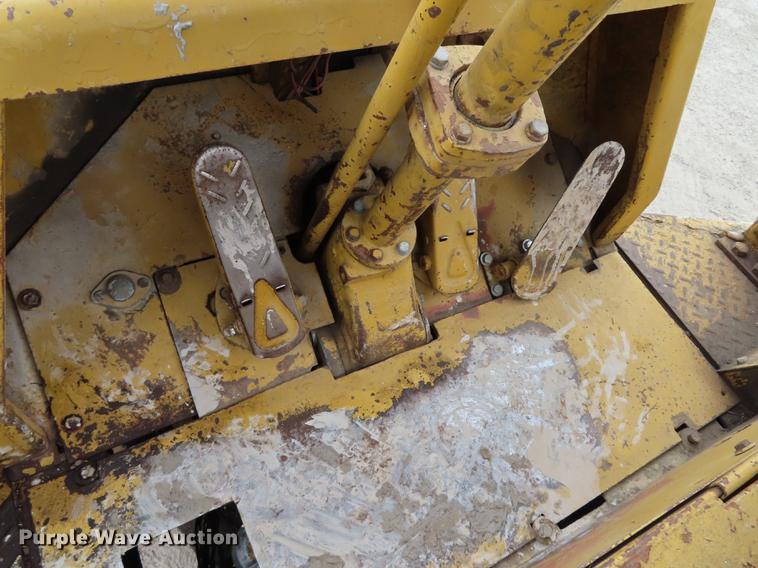 image for item L1493 1974 Caterpillar 950 wheel loader