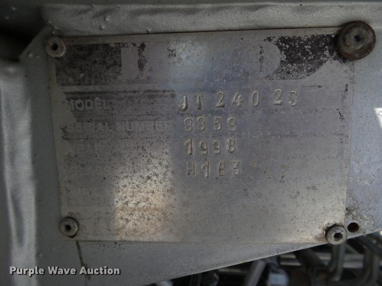 image for item L5735 2000 Sterling LT9500 crane truck