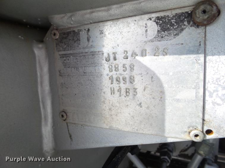 image for item L5735 2000 Sterling LT9500 crane truck