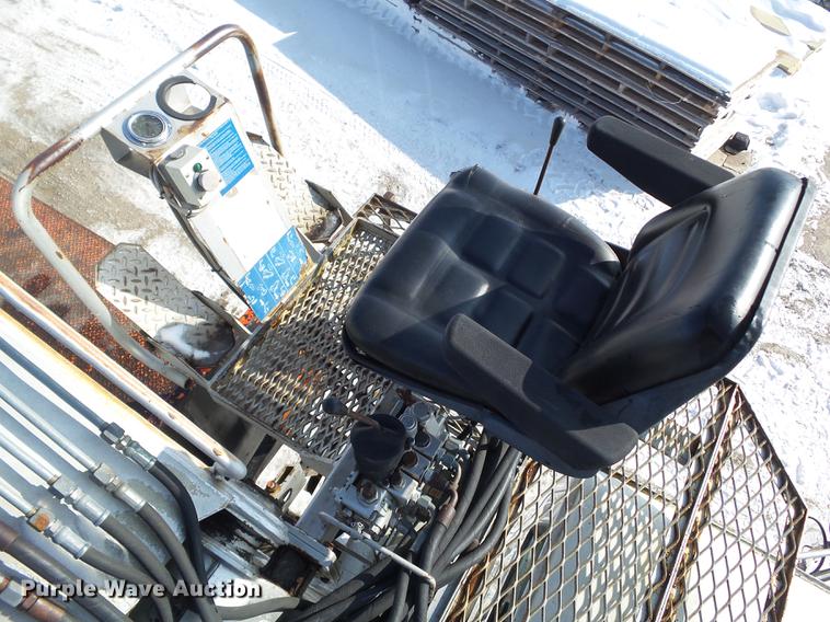 image for item L5735 2000 Sterling LT9500 crane truck