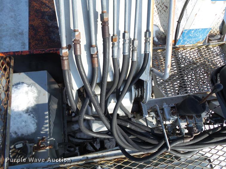 image for item L5735 2000 Sterling LT9500 crane truck