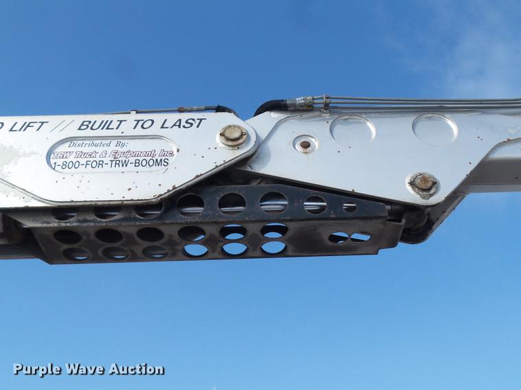 image for item L5735 2000 Sterling LT9500 crane truck