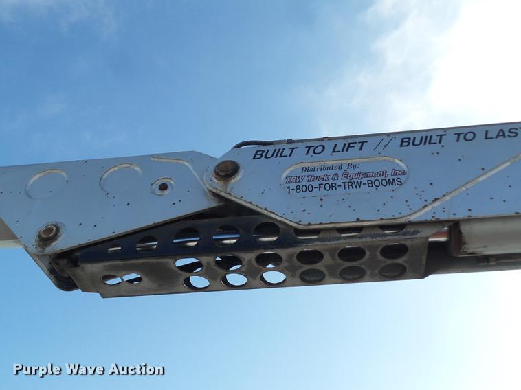 image for item L5735 2000 Sterling LT9500 crane truck