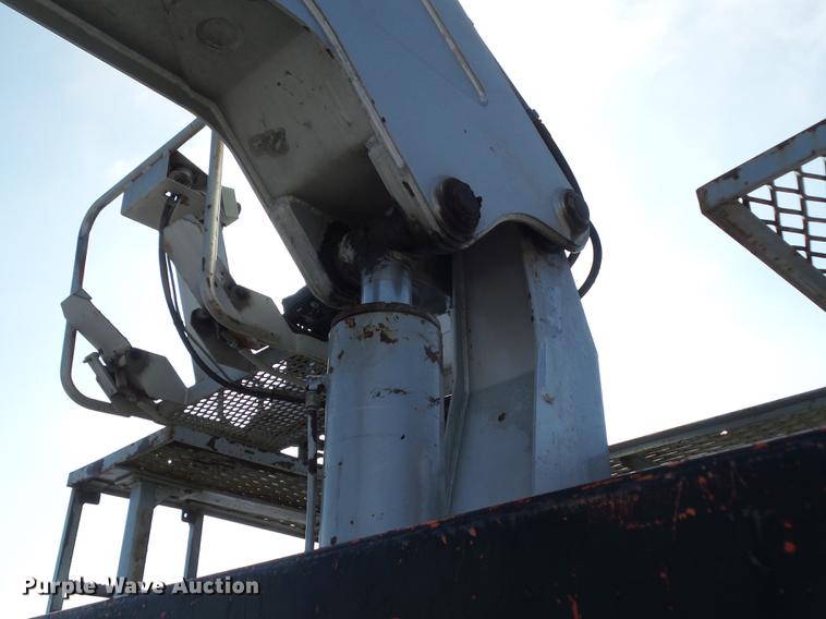 image for item L5735 2000 Sterling LT9500 crane truck