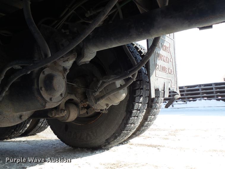 image for item L5735 2000 Sterling LT9500 crane truck