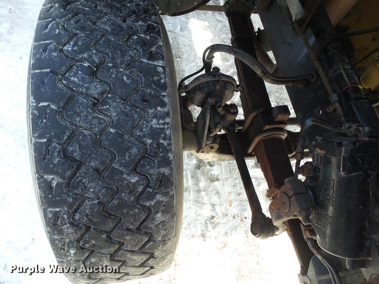 image for item L5735 2000 Sterling LT9500 crane truck