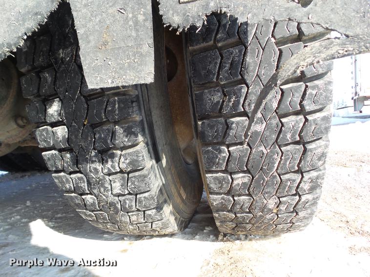 image for item L5735 2000 Sterling LT9500 crane truck