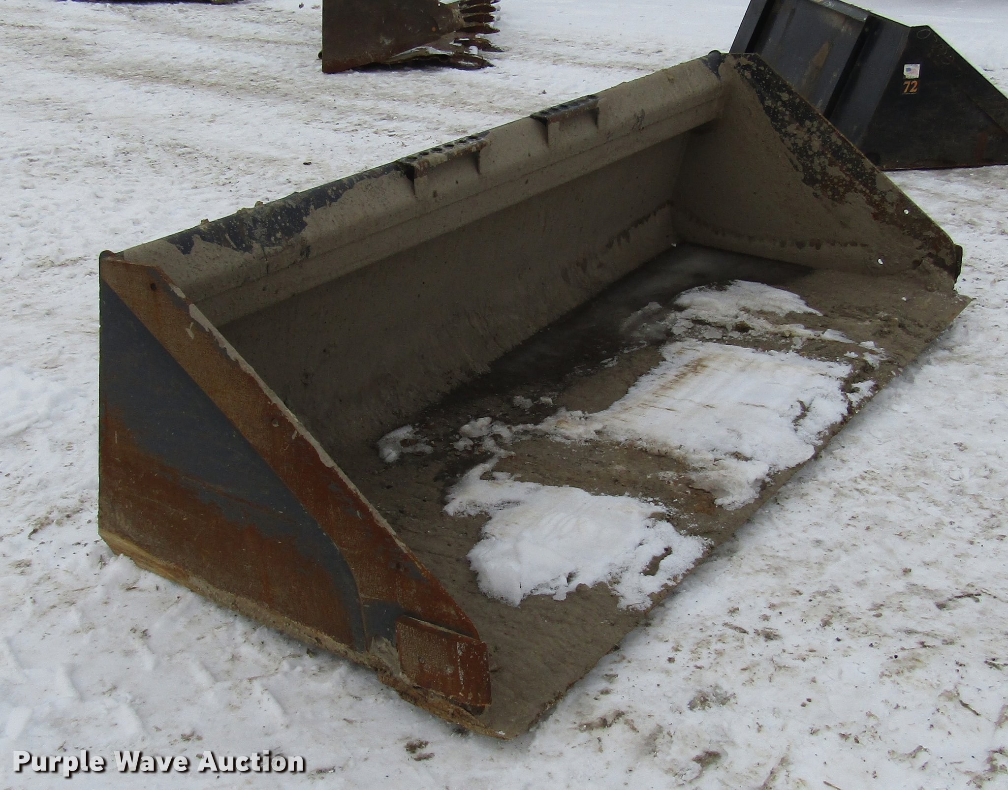 Bobcat skid steer bucket in Olathe, KS Item DB6859 sold Purple Wave