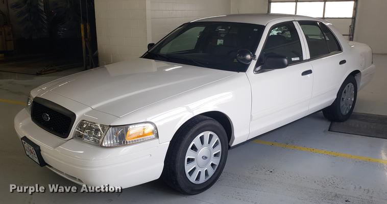 image for item AV9285 2010 Ford Crown Victoria Police Interceptor