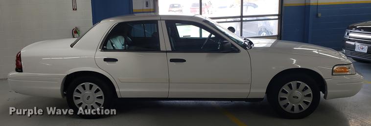 image for item AV9285 2010 Ford Crown Victoria Police Interceptor