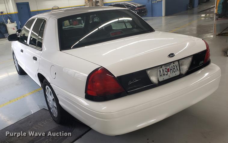 image for item AV9285 2010 Ford Crown Victoria Police Interceptor