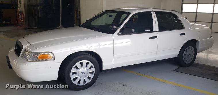 image for item AV9285 2010 Ford Crown Victoria Police Interceptor